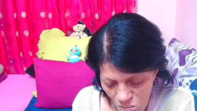 SLUTTYROXY – Naživo XXX chat