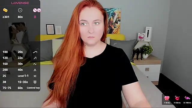 BabeLessi's Live XXX Chat