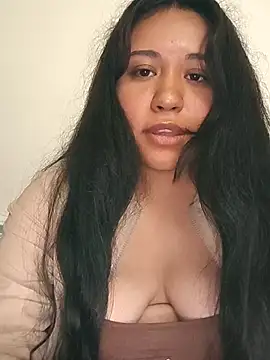 _MayaOniOni_ Show in webcam