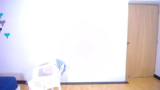 cock_whisperer69_ Adlı Modelin Canlı XXX Sohbeti