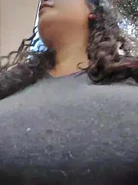 You-sexy-starr élő XXX-chatje