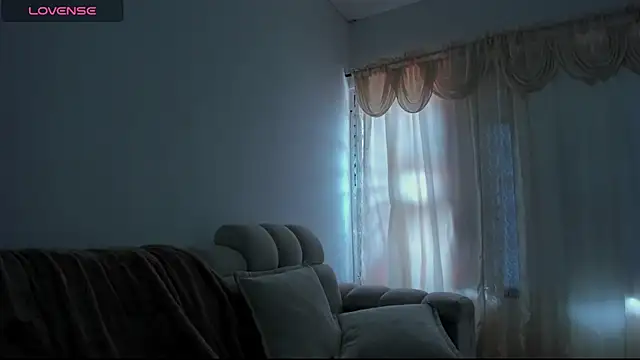 PamelaBliss' Live XXX Chat