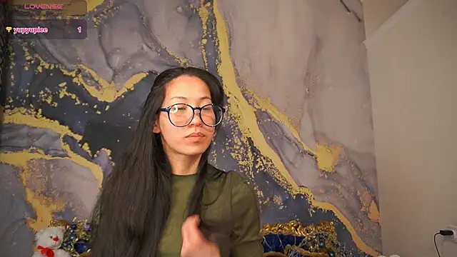 Yen_Star Adlı Modelin Canlı XXX Sohbeti