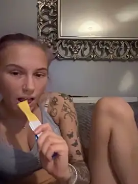 Milssweetx Adlı Modelin Canlı XXX Sohbeti