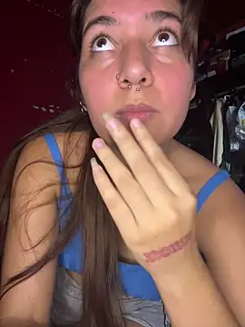 Chatroom XXX en direct de Chloeegoddess