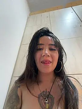 EmmyEvans1 live XXX chat