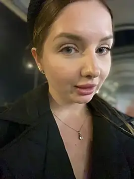 KrisMagnoly's Live XXX Chat