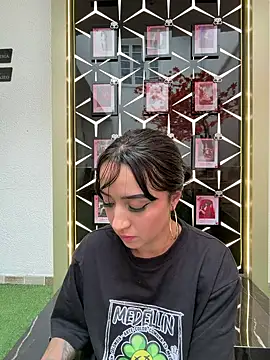 EmmyEvans1 라이브 XXX 채팅