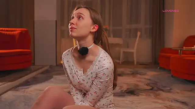 Sembang XXX Secara Langsung SharaNewbern