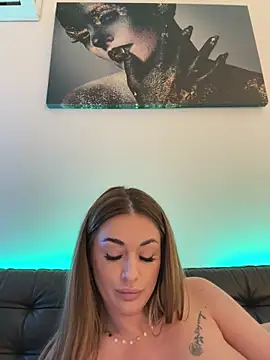 Chat XXX en directo de IsabellaEtthan