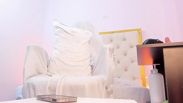 Lia_Latte's Live XXX Chat