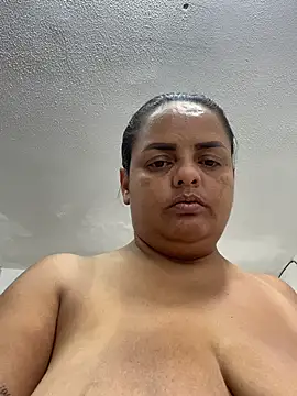 RossestonerのライブXXXチャット