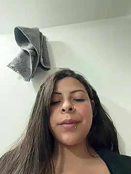 MiaCollinssx's Live XXX Chat