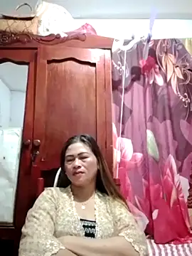 merr_ann123のライブXXXチャット