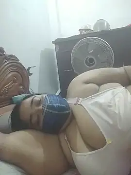 momo_loves 现场XXX聊天