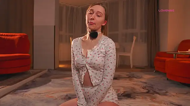 SharaNewbern: онлайн-секс-чат