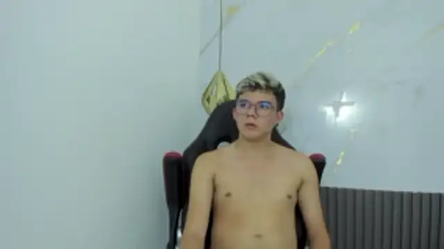 AndyFame1 live XXX chat