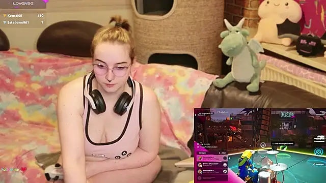 Chat XXX en directo de GamerGirl_Eve