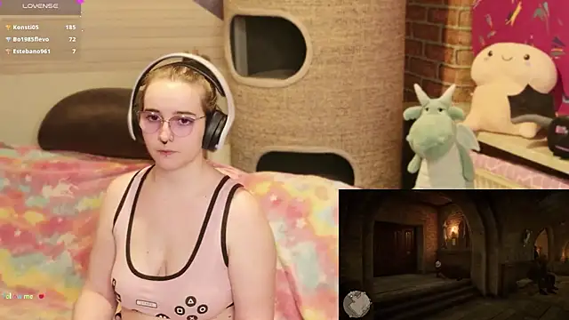 GamerGirl_Eve élő XXX-chatje