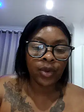 CuteHoney92 Live XXX-Chat