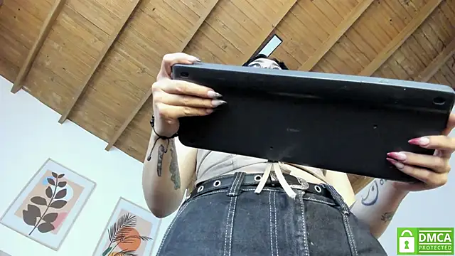 madame_ibby live XXX chat