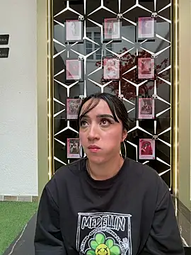 Czat XXX na żywo – EmmyEvans1