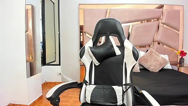 Chatroom XXX en direct de Kendal_Lane