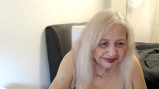 دردشة SusiLifeXXX الجنسية المباشرة