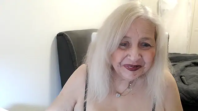 SusiLifeXXX's Live XXX Chat