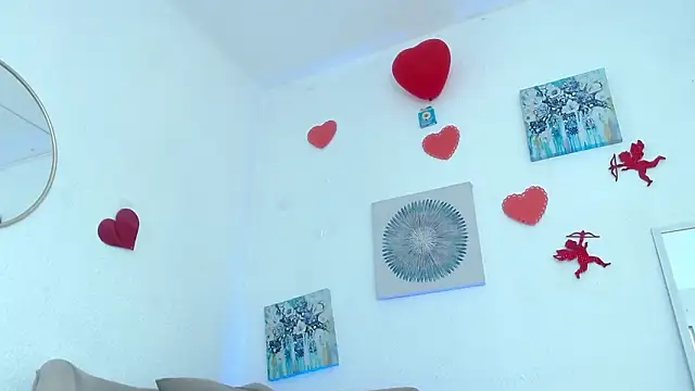 CarolineAikos Chat XXX in diretta