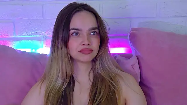 AnitaVenture Adlı Modelin Canlı XXX Sohbeti