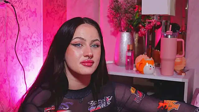 Chat XXX en directo de LucyLextonX