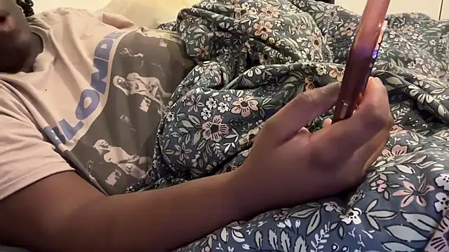 nanaisbackkのライブXXXチャット