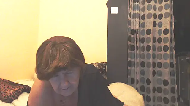 XXX chat uživo modela MioritaHard