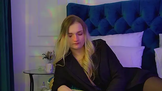 AnnyRaii: απευθείας συνομιλία ΧΧΧ