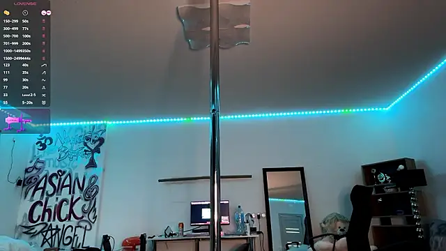 Chat XXX ao vivo de EIeniVanwart