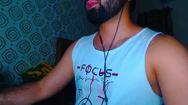 cutebeardi's Webcam Show