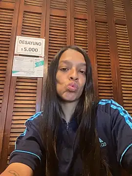 OrianaXclusive 现场XXX聊天