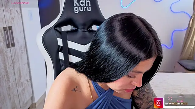 Victoryyy_ élő XXX-chatje