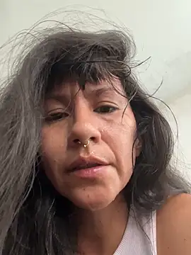 Huitaca_ live XXX chat