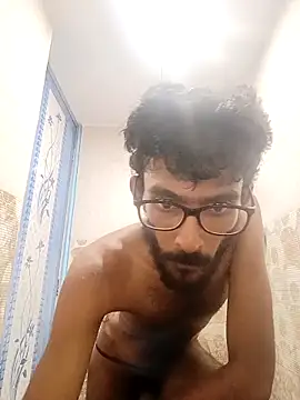 manikanda64: διαδικτυακό σόου στην κάμερα