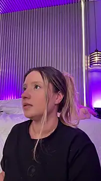 MiaPetit_ Live XXX Chat