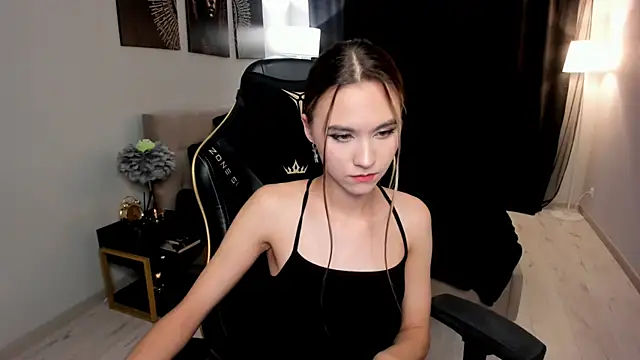EllaCurtis Chat XXX live