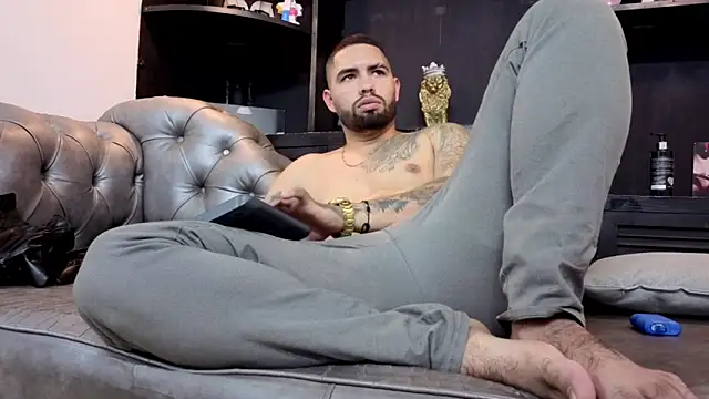 matteosantos Show in webcam