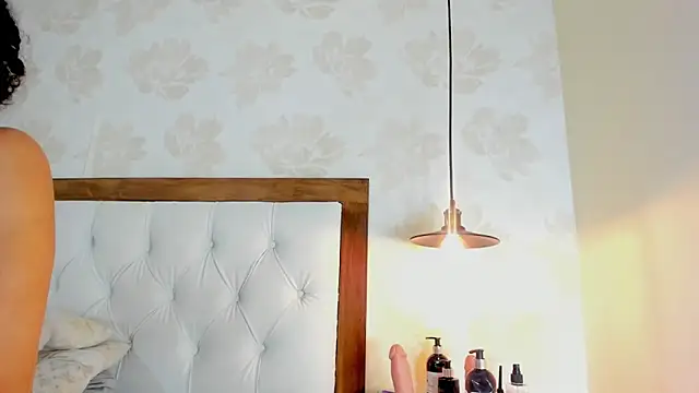 IRISCLARK1 Live XXX-chat