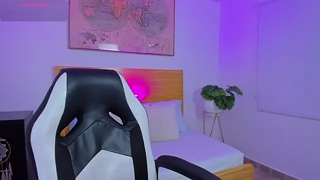 kitty_sweeety_ Live XXX Chat