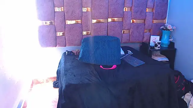 shantall_05's Live XXX Chat