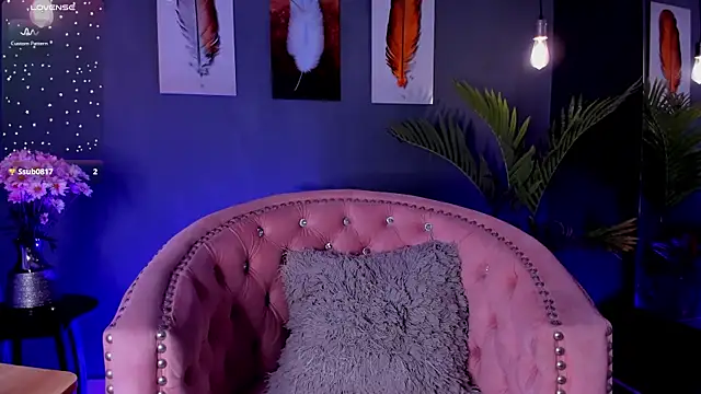 amy_e Adlı Modelin Canlı XXX Sohbeti