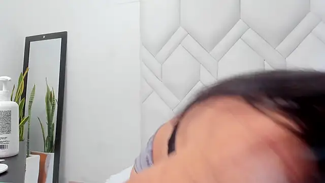 Онлайн чат XXX Cleopatra_Trans