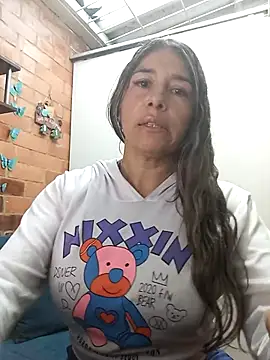 Penelope47 Adlı Modelin Canlı XXX Sohbeti